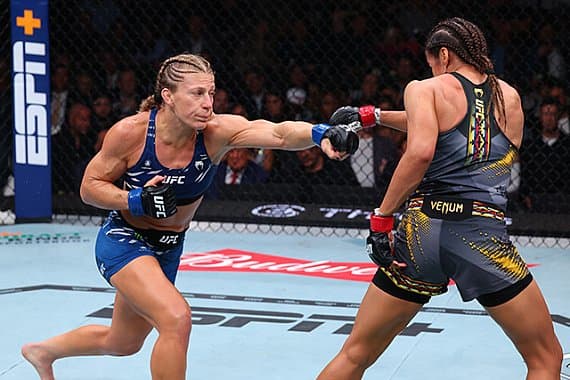 Кейла Харрисон ответила Ронде Роузи: «Ты гоняешься за деньгами»