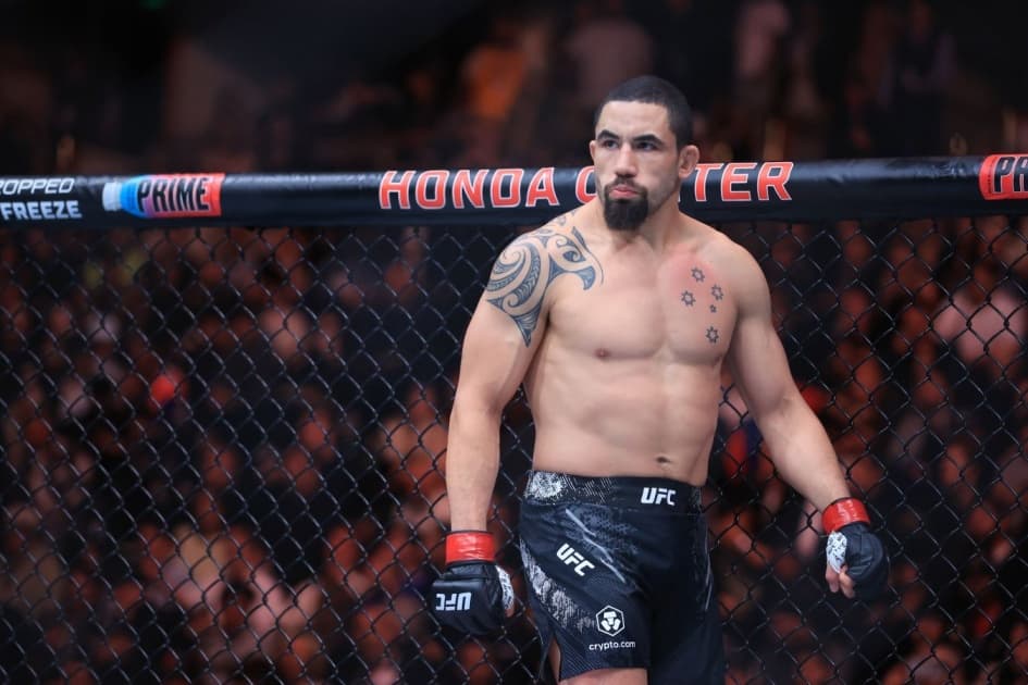 Роберт Уиттакер встретится с Никитой Крыловым на UFC 329