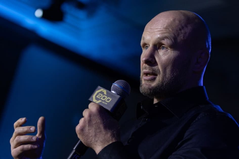 Шлеменко предупредил Махачева: соперники увидели его уязвимость
