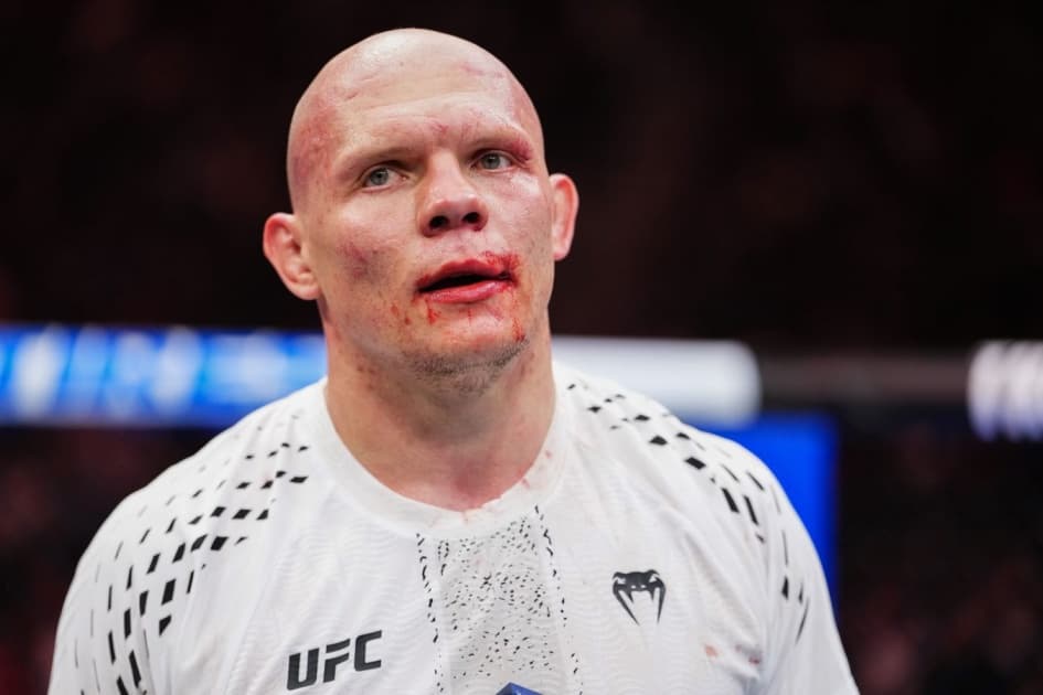 Азизян: удар Гуськова тяжелее, чем у Перейры, и это даёт ему шансы на победу