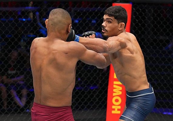 Чемпион LFA подписал контракт с UFC и дебютирует на турнире 330