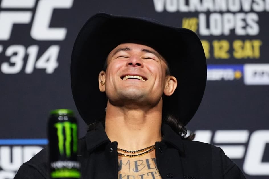 Диего Лопес дважды встал на весы перед турниром UFC в Белом доме, чтобы быть резервным бойцом
