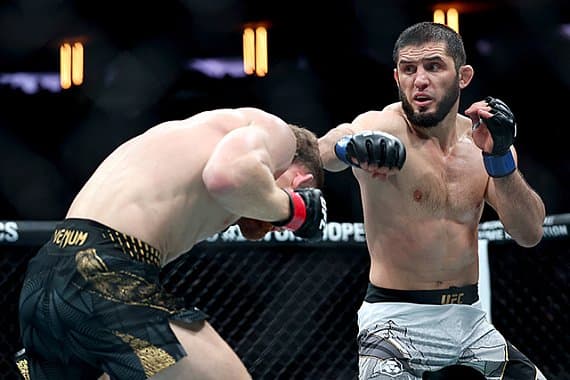 Два титульных боя официально утверждены для UFC 330 в Филадельфии