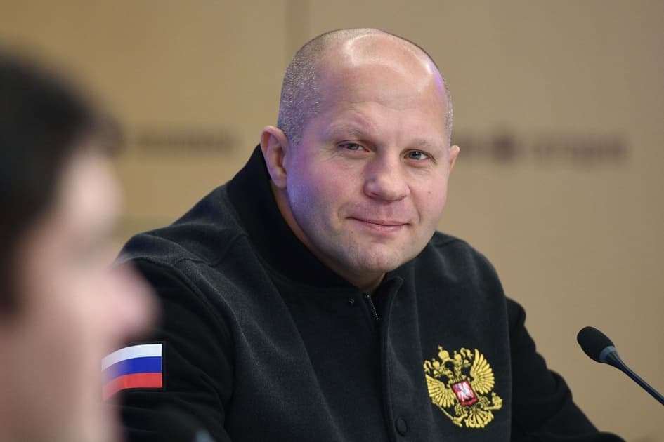 «Ему предложили огромные деньги». Дана Уайт раскрыл детали срыва боя Емельяненко и Леснара