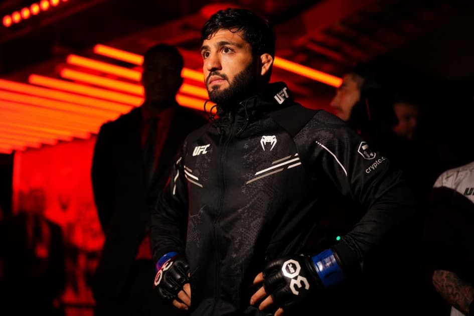 «Это отвлекает, если цель — пояс UFC». Азизян обратился к Царукяну с советом