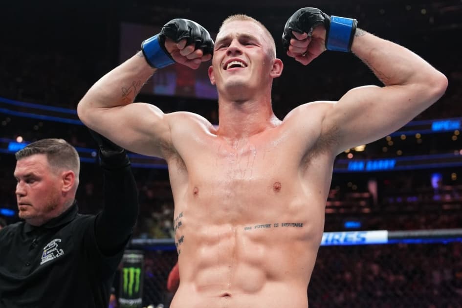 Иэн Гэрри заявил, что уже приготовил рамку для пояса UFC перед боем с Махачевым