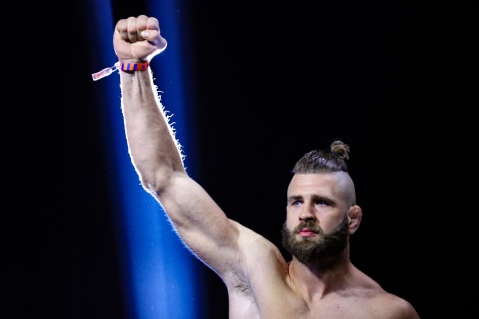 Иржи Прохазка пообещал вернуть титул UFC в Чехию после поражения от Ульберга