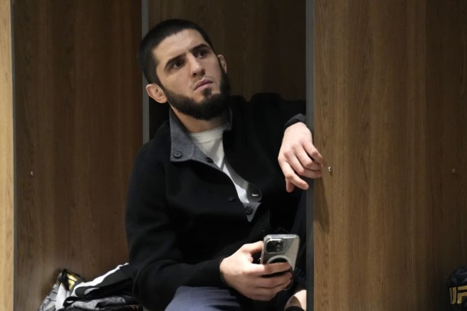 Ислам Махачев против Иана Гарри: как завершится бой?