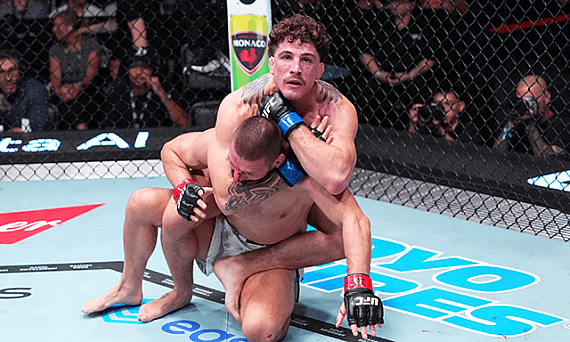 Квиллан Салкиллд заставил сдаться Матеуша Гамрота в главном бою UFC Vegas 120