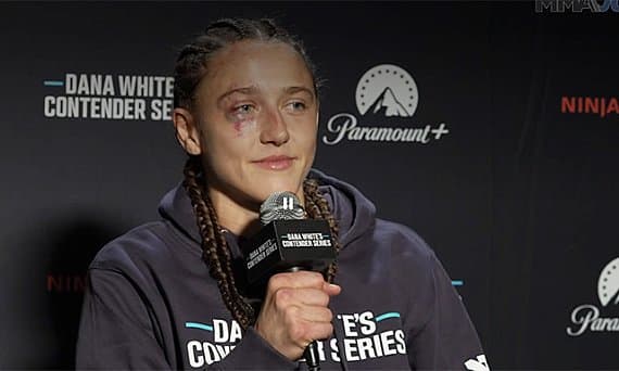 Новичок UFC Алекс Аподака: «После исторической победы меня ждал рабочий звонок в 7:30 утра»