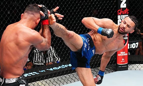 Пять главных претендентов на бонус за лучший бой вечера на UFC в Виннипеге