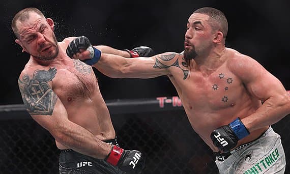 Роберт Уиттакер нокаутировал Никиту Крылова на UFC 329 и заявил о себе в полутяжелом весе