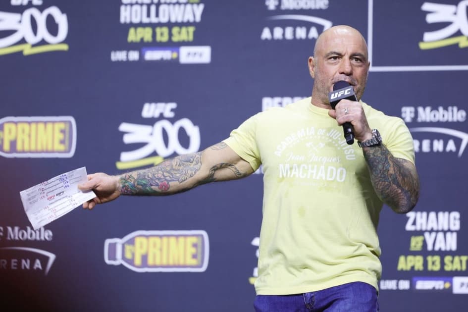 Роган предложил устроить бой Пауло Косты с Магомедом Анкалаевым за временный титул UFC