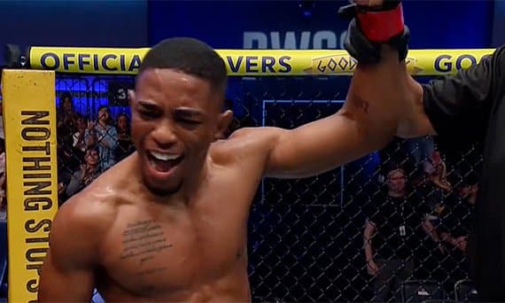 Роке Консейсао Морейра-младший завоевал контракт с UFC, превратив слэм в удушающий прием