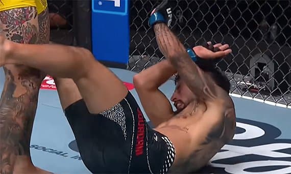 Шарль Журден объяснил остановку боя с Марлоном Верой на UFC 331 потерей зрения