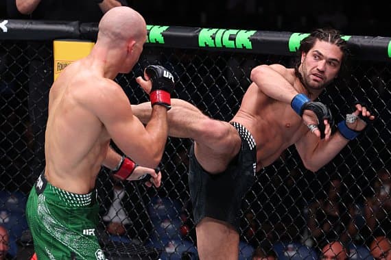 Уэсли Шульц: «Я никогда не сомневался в победе» — как дебютант UFC перевернул ход боя в Перте
